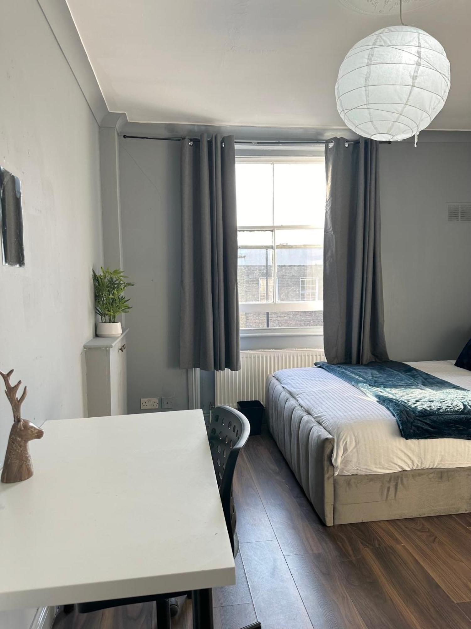 Luxury Room In A 4 Bedroom Flat! 4 Minutes Walk To Kingscross, St Pancras 런던 외부 사진