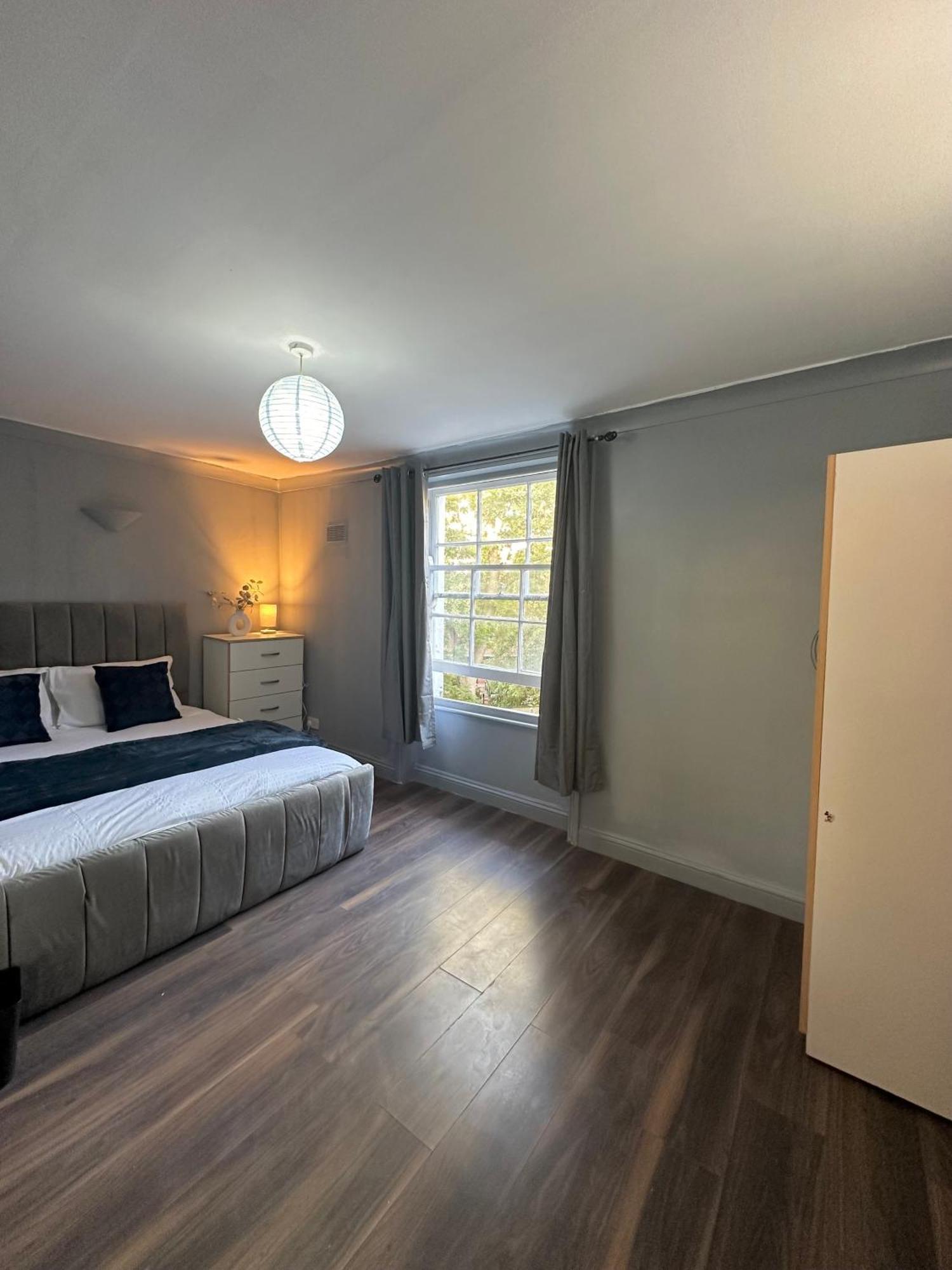 Luxury Room In A 4 Bedroom Flat! 4 Minutes Walk To Kingscross, St Pancras 런던 외부 사진