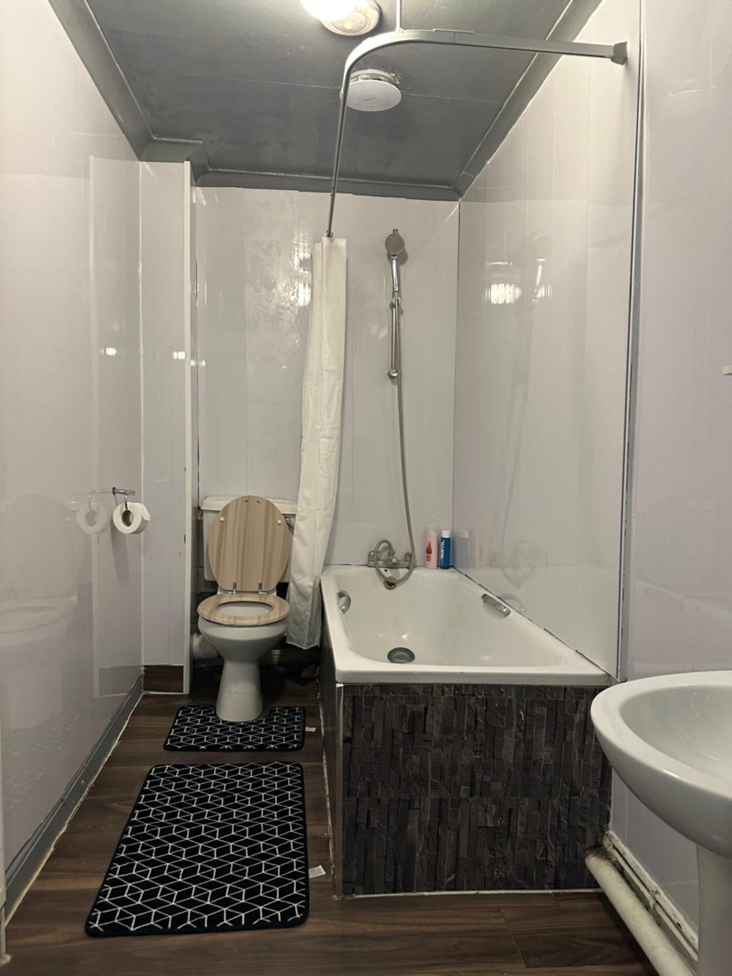 Luxury Room In A 4 Bedroom Flat! 4 Minutes Walk To Kingscross, St Pancras 런던 외부 사진