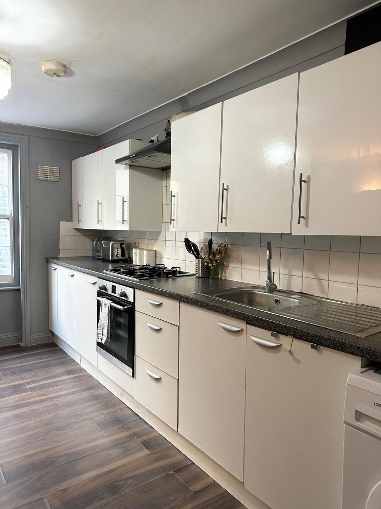 Luxury Room In A 4 Bedroom Flat! 4 Minutes Walk To Kingscross, St Pancras 런던 외부 사진