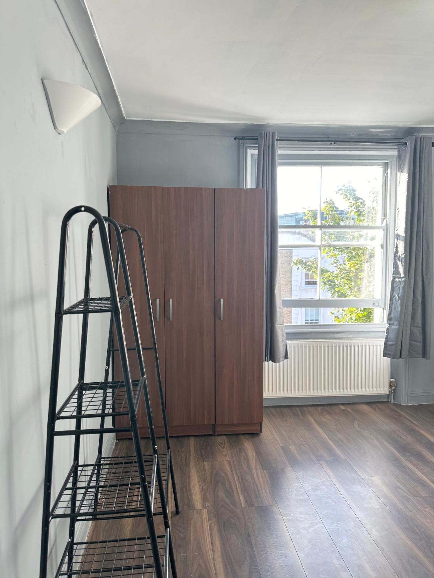 Luxury Room In A 4 Bedroom Flat! 4 Minutes Walk To Kingscross, St Pancras 런던 외부 사진