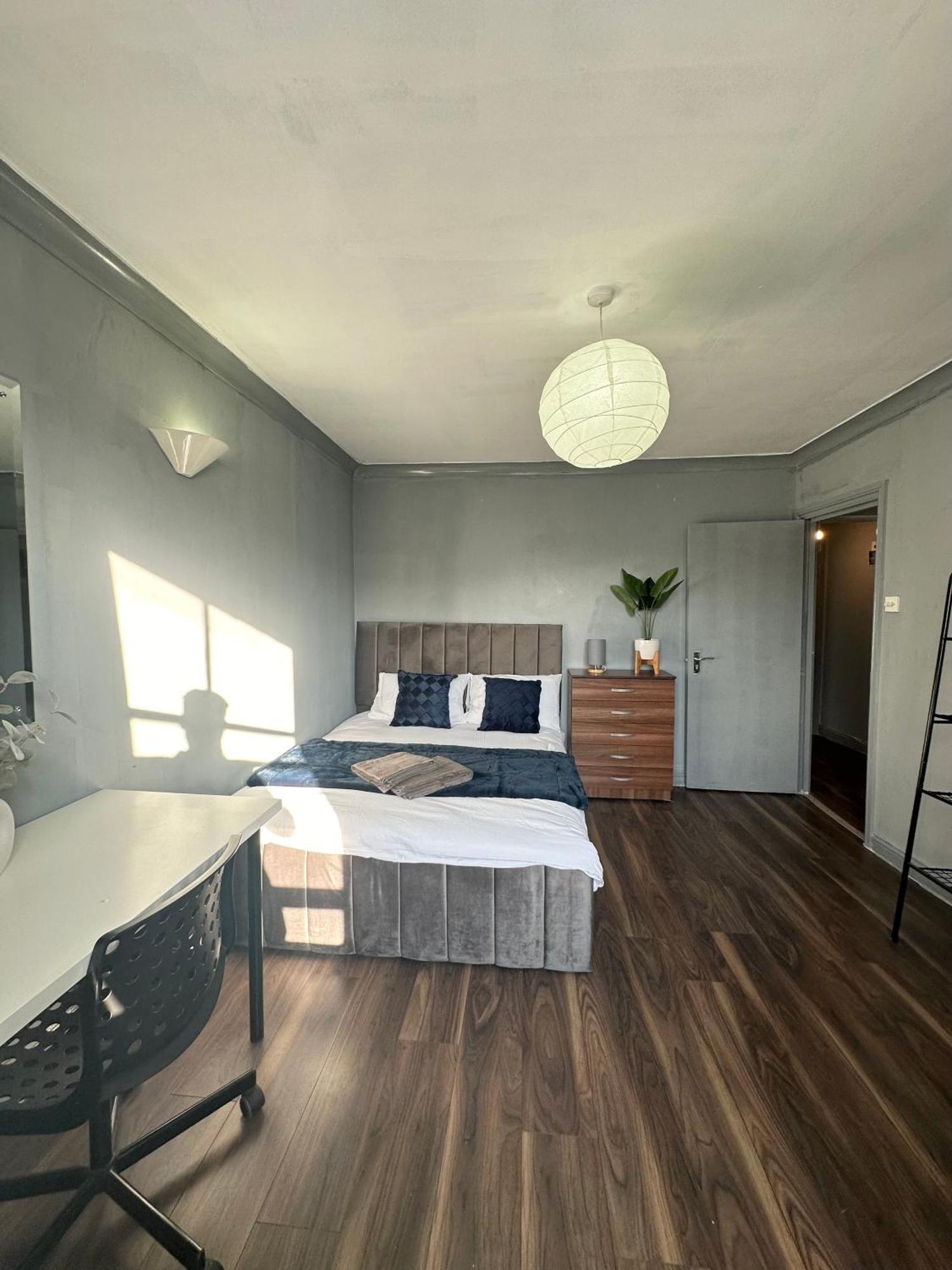 Luxury Room In A 4 Bedroom Flat! 4 Minutes Walk To Kingscross, St Pancras 런던 외부 사진