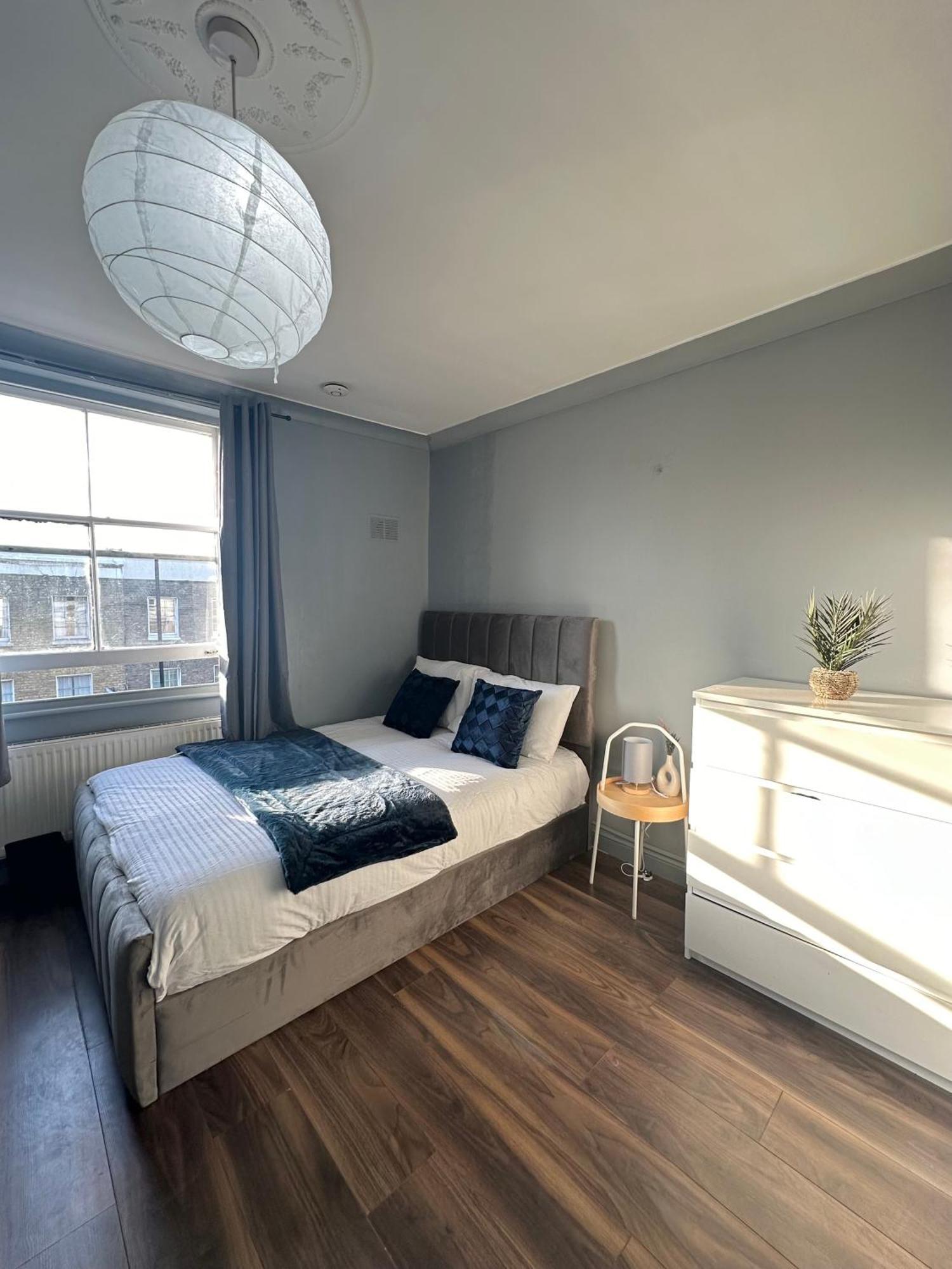 Luxury Room In A 4 Bedroom Flat! 4 Minutes Walk To Kingscross, St Pancras 런던 외부 사진